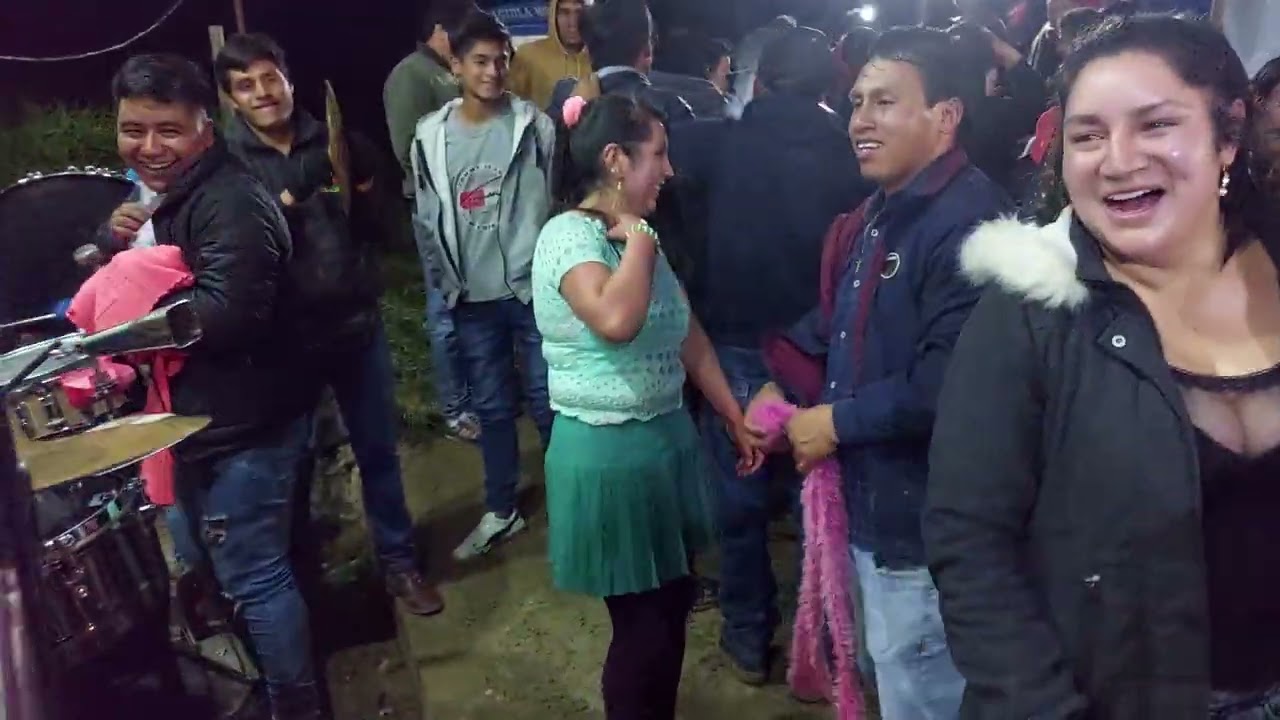 BANDA TÍPICA TRIUNFADORES DEL FOLKLOR DE MARCO LAGUNA BAMBAMARCA CONCIERTO