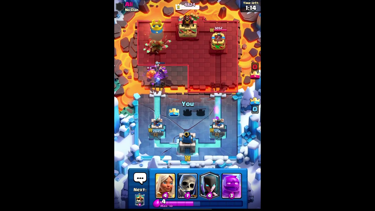 playing e golem in clash royale