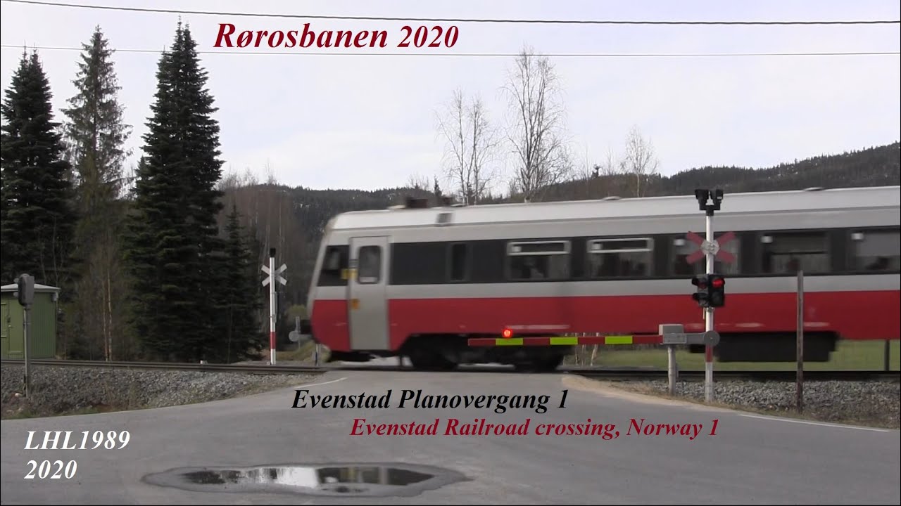 Evenstad Railroad crossing, Norway 1 / Evenstad Planovergang 1