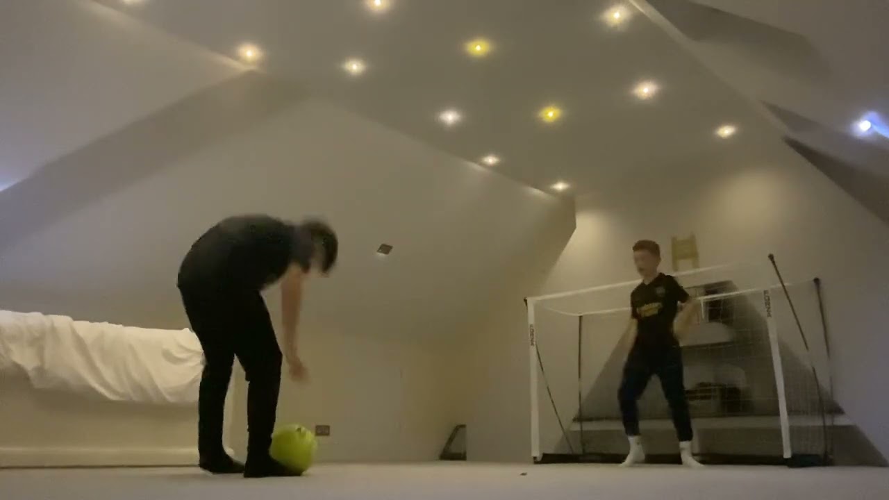 How the pros take penalties
