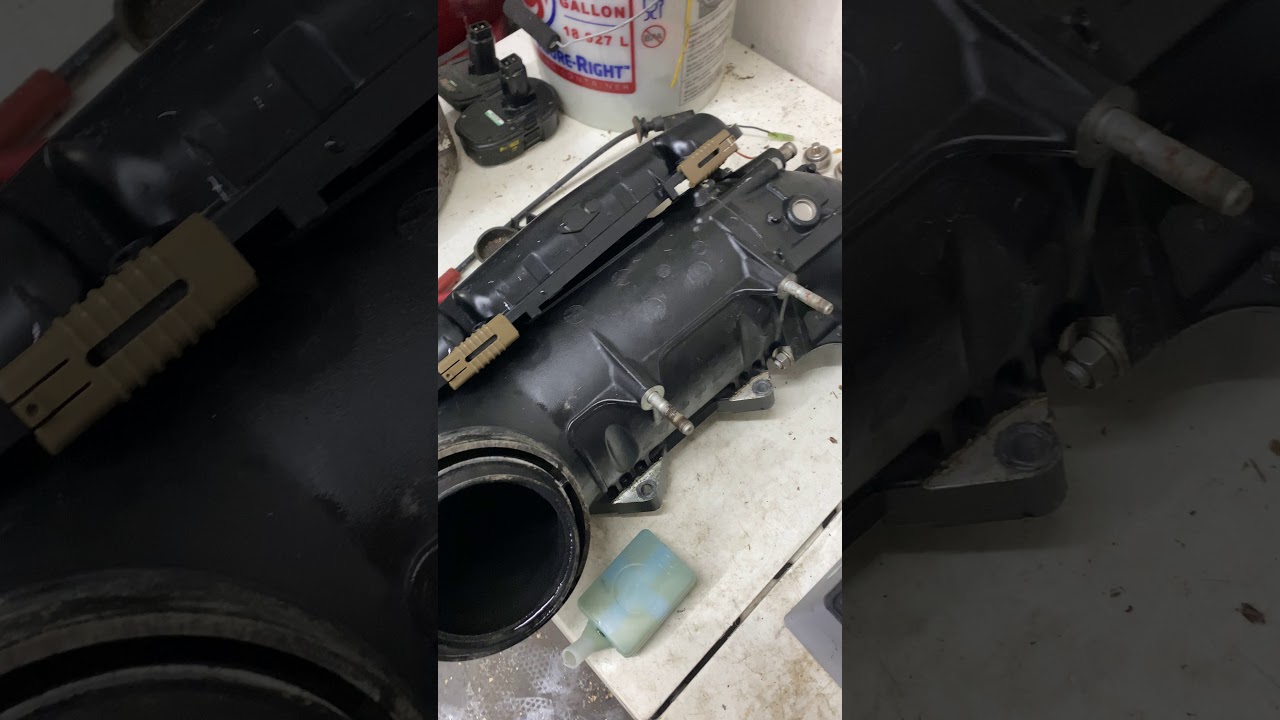 How do I install a block off kit and remove oil injection pump in a 2000-2002 Yamaha GP800R. SOLVED
