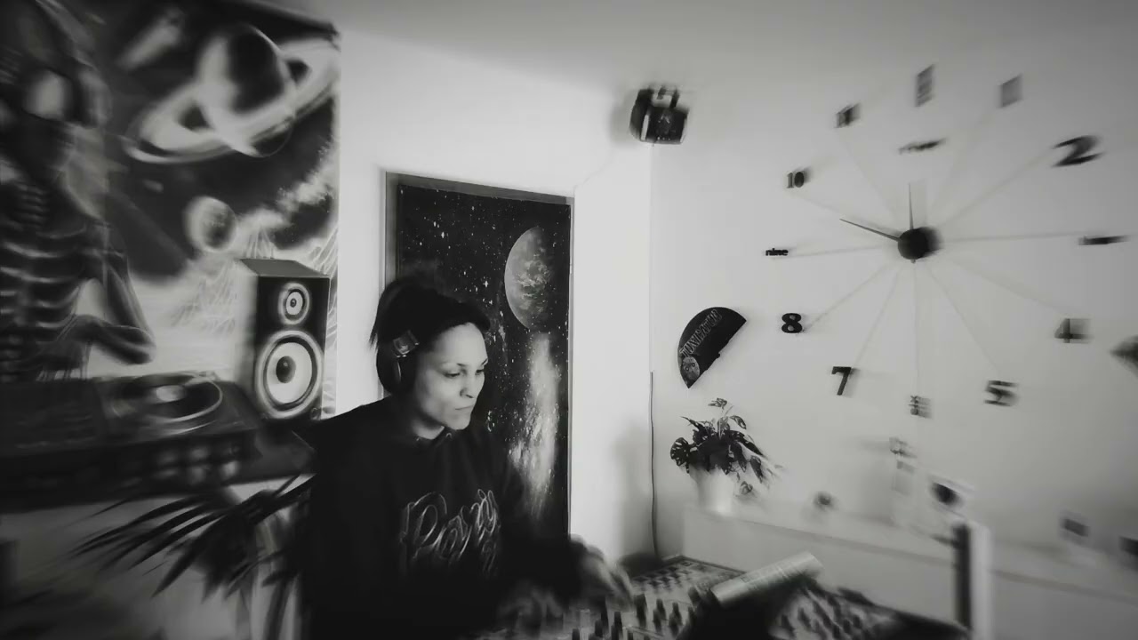 Therapie - Mix Agent Schnuffi 💕 ( pssst 🤫 bischen aus dem Band, acid dark techno 170)