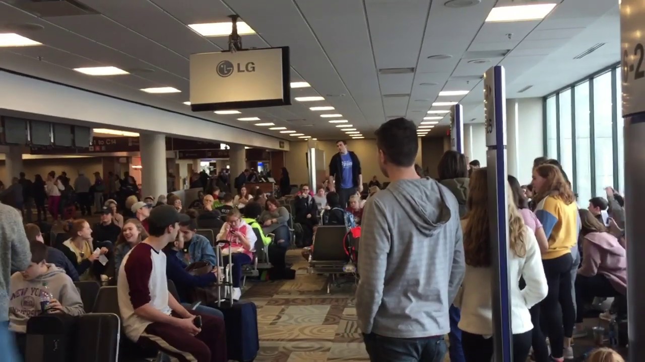High School A Cappella Flash Mob