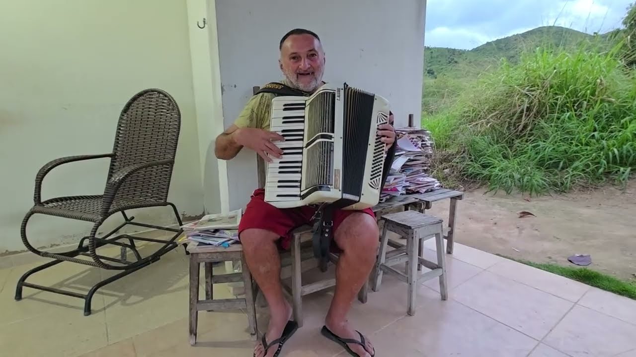 Francisco cantou novo SUSCESSO 1 MILHÃO DE AMIGOS