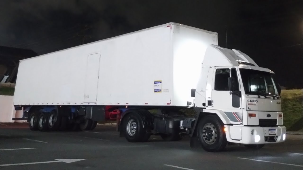 Ford cargo + Câmera na cabeça + Saindo de Joinville