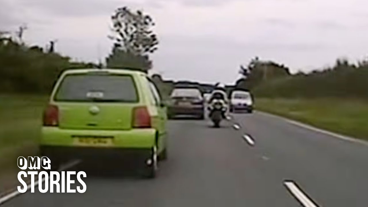 Cops Chase Motorcyclist Swerving Through Traffic