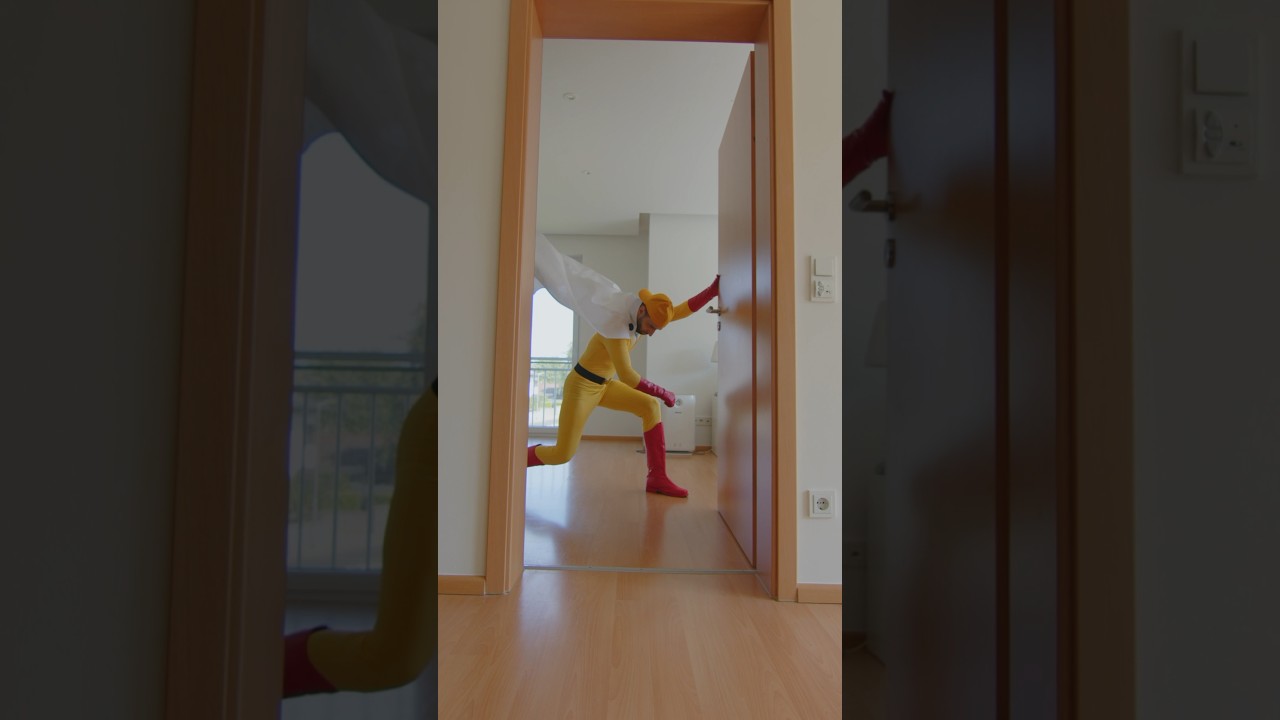 Serious Door Slam 💀 #anime #saitama #onepunchman