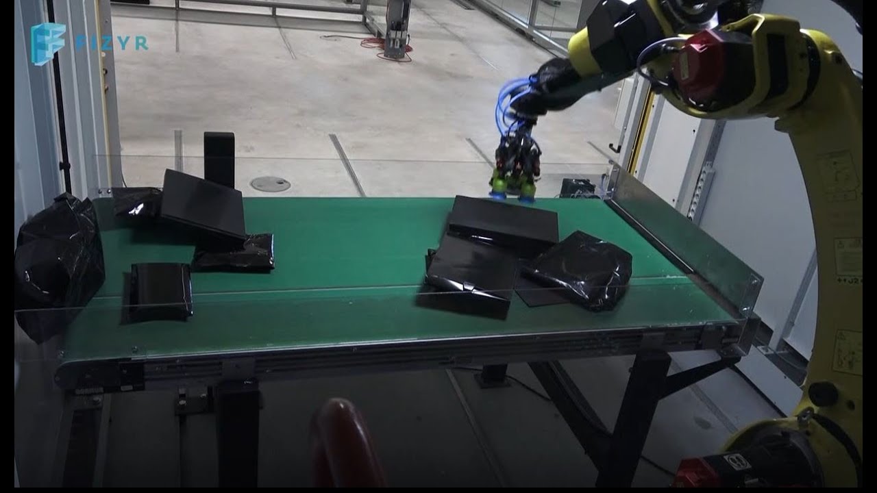 Automated Parcel Handling | Picking black-on-black Parcels from Bulk | Fizyr