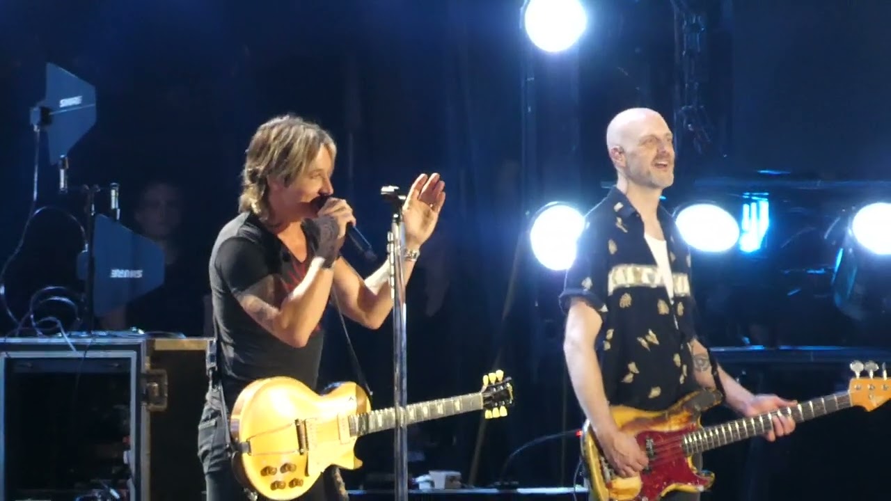 Keith Urban - somebody like you - CMA Fest 2022