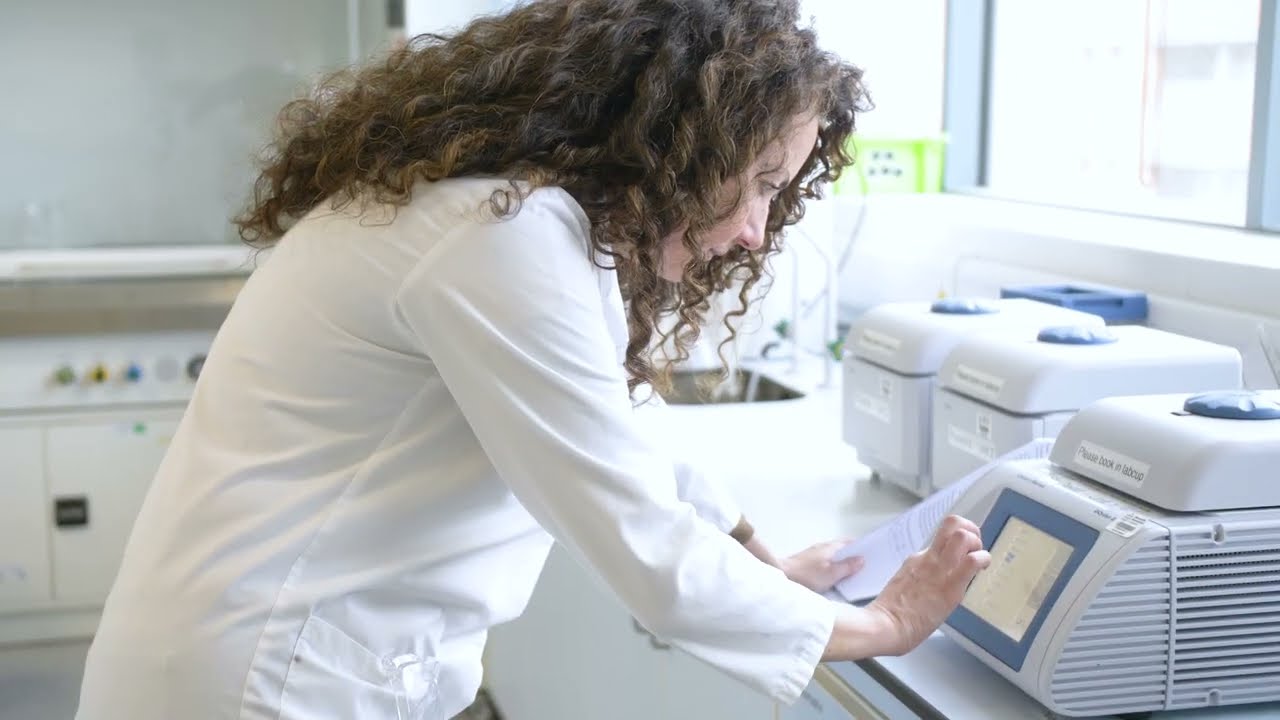 Cell and Molecular Laboratory | Department of Life Sciences Facilities | Manchester Met