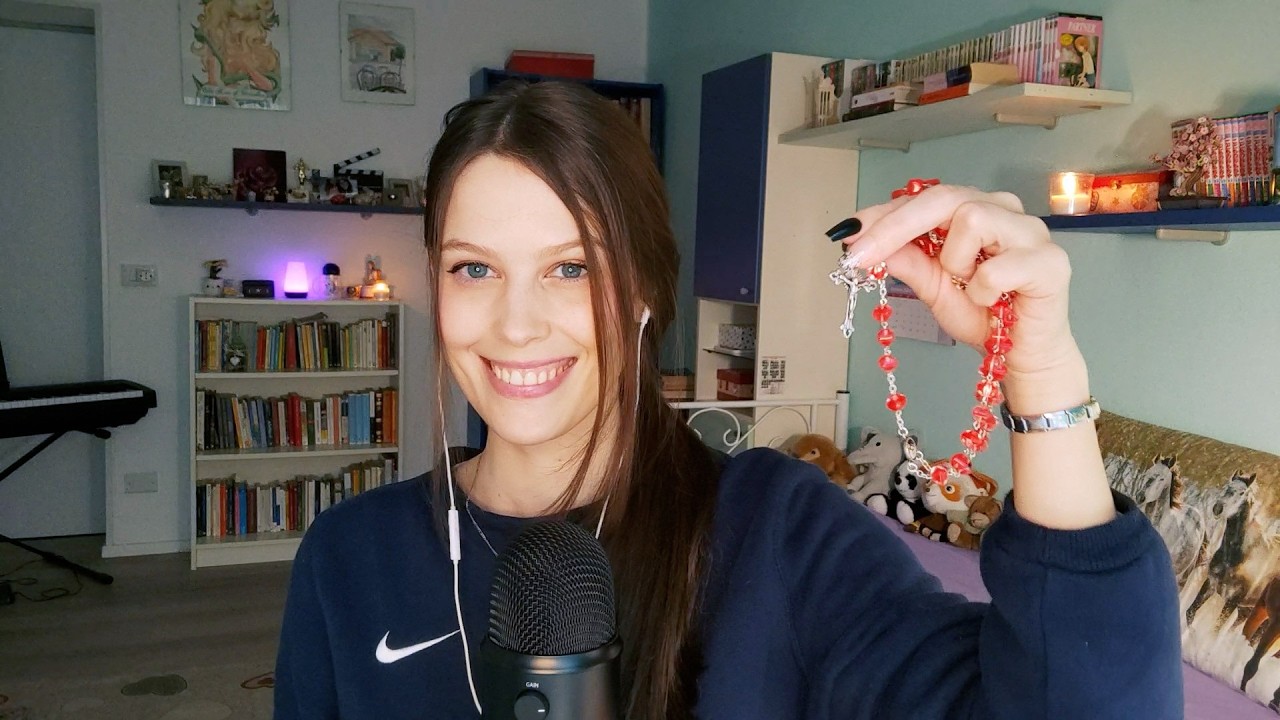 Praying the rosary in 5 languages 🙏🏻 ASMR