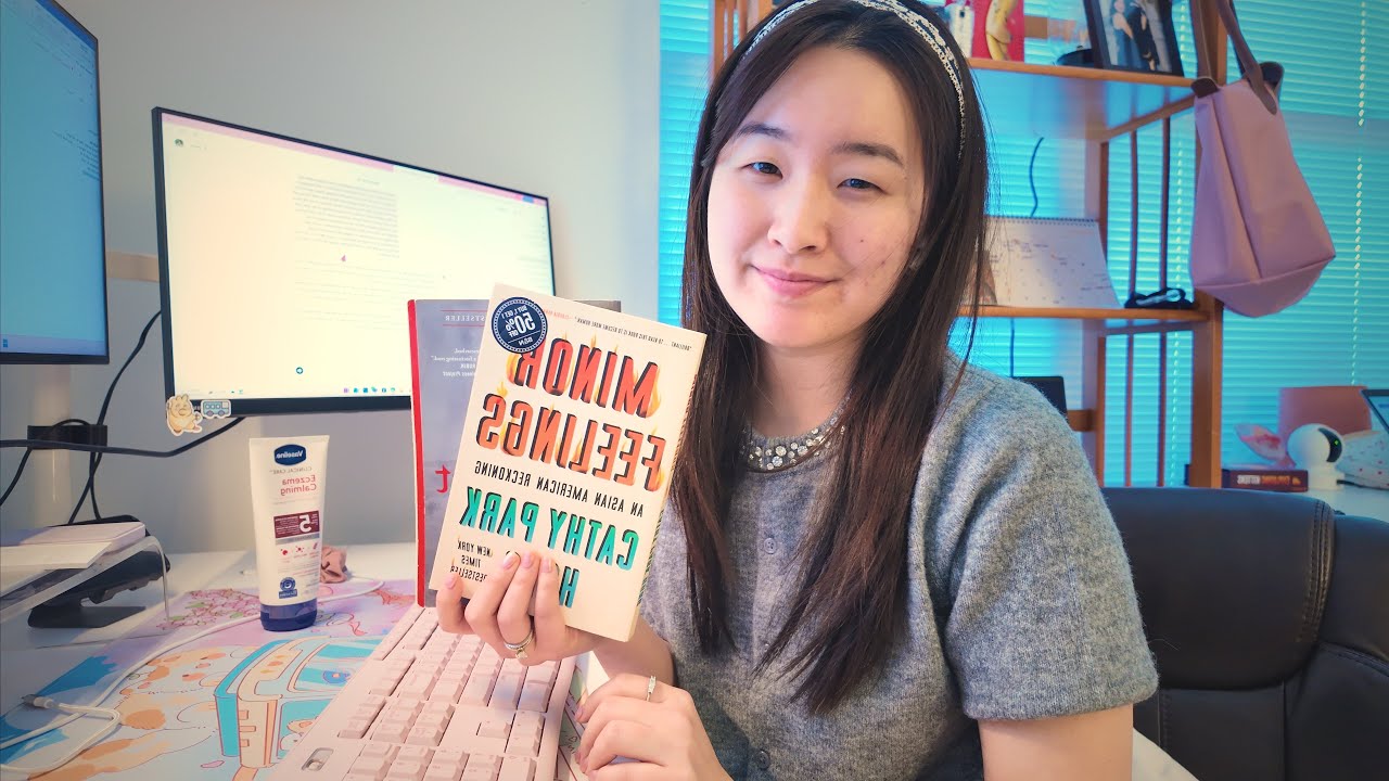 ASMR Young Librarian Help Desk (Book Catalog/Typing/Checkout) 📕