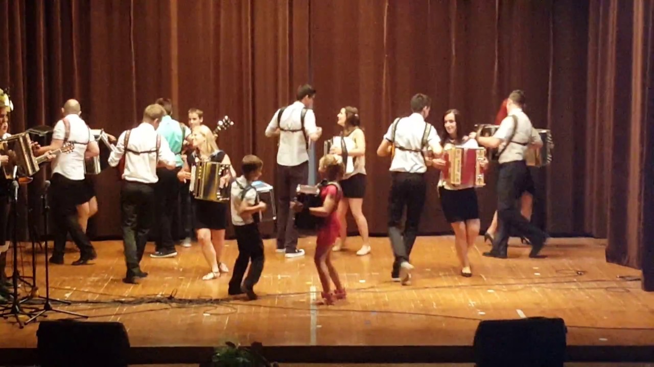 Glasbena šola Bučar | Orkester harmonikarjev Bučar (plesna koreografija)