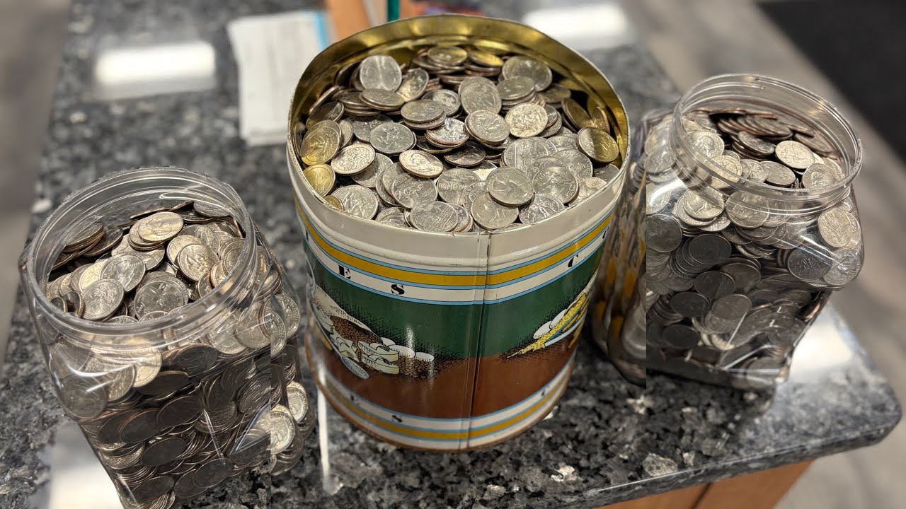 Обналичиваю четвертаки!💰Я устроил БОЛЬШОЙ беспорядок в банке! 😬