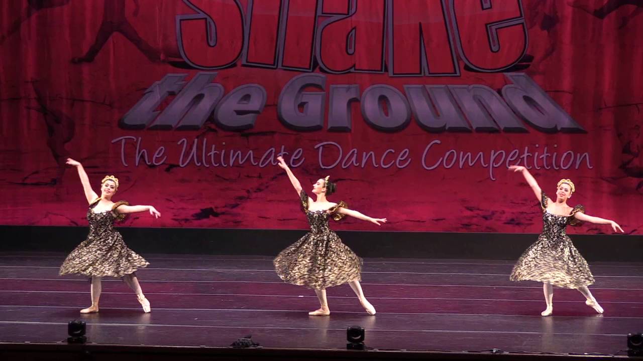 Pointe Trio - Around the world -  First class waltz - Ballet Concerto