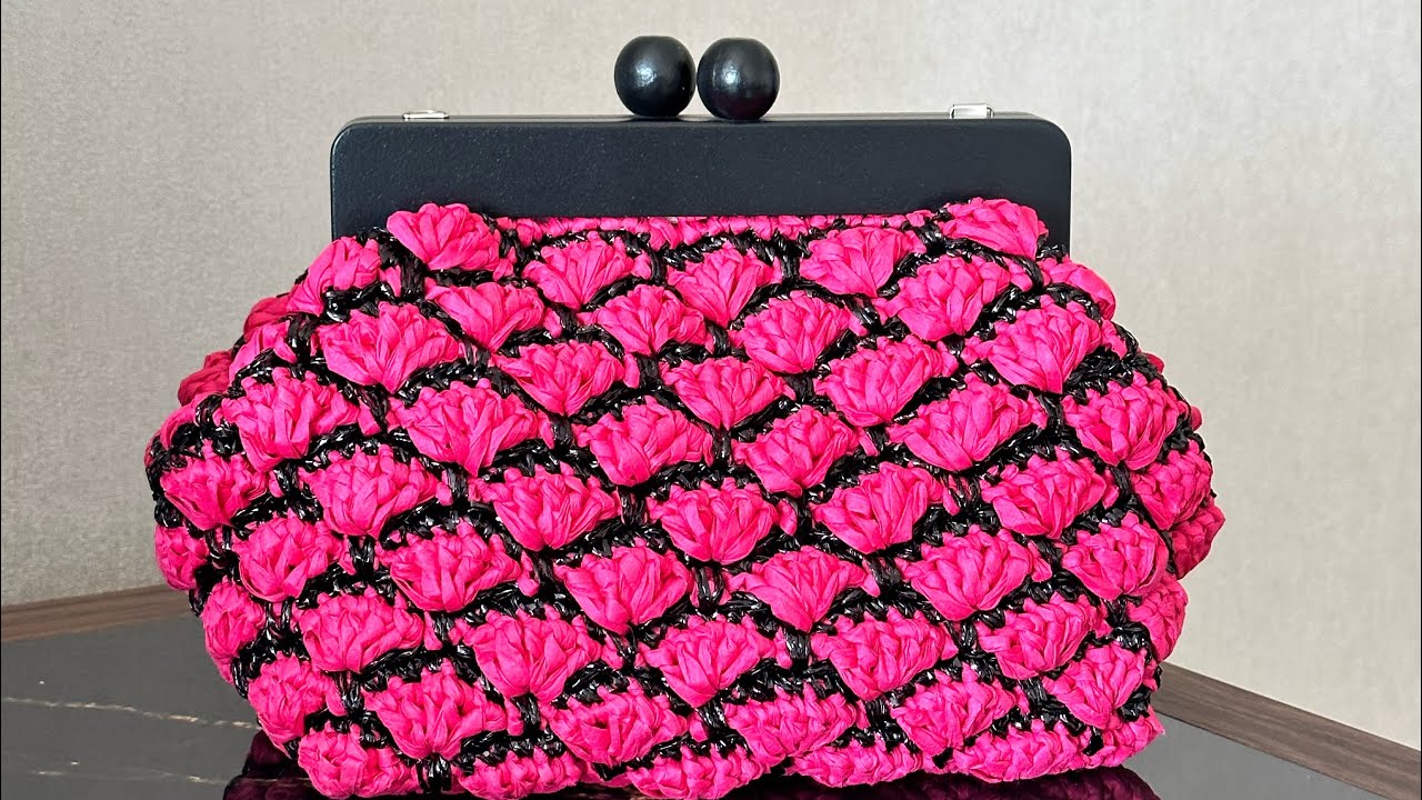TASARIMI AYSHAHOBİ AİT ÇOK İSTEDİĞİNİZ AHŞAP BURSLU ÇANTA #bursluçanta #crochetbag #handbags