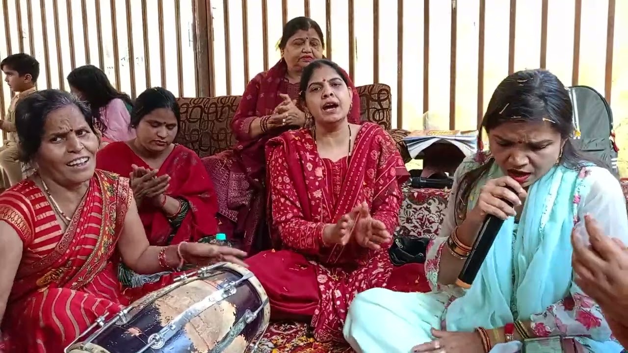 🌺 प्यार कान्हा से करने लगे हैं तेरी सूरत पे मरने लगे हैं 🌺 कान्हा जी का प्यारा सा भजन 🌺