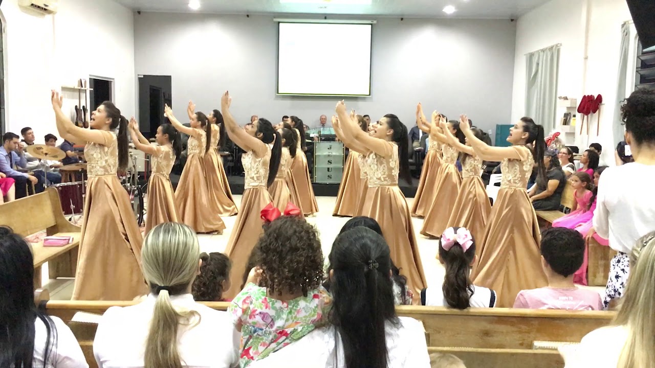 Coreografia Quem Me Vê Cantando (Fabiana Anastácio)