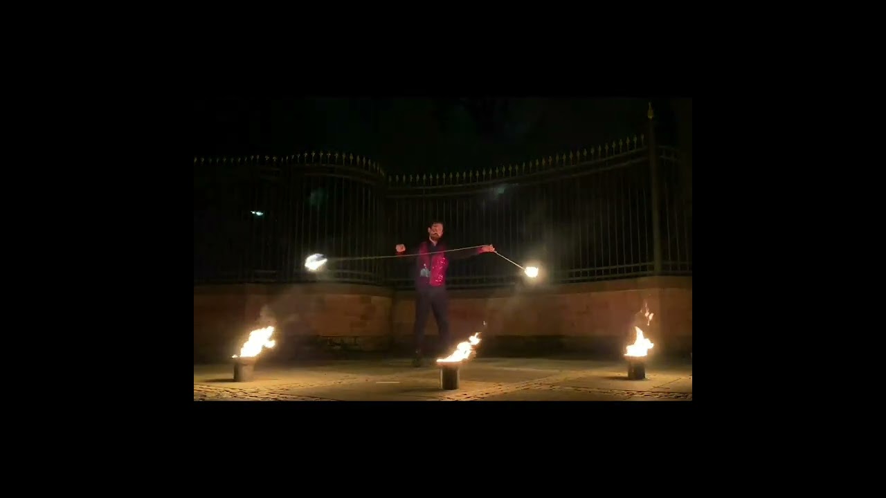 Feuershow von Judith & Tommy/ www.feuerundfarbe.com