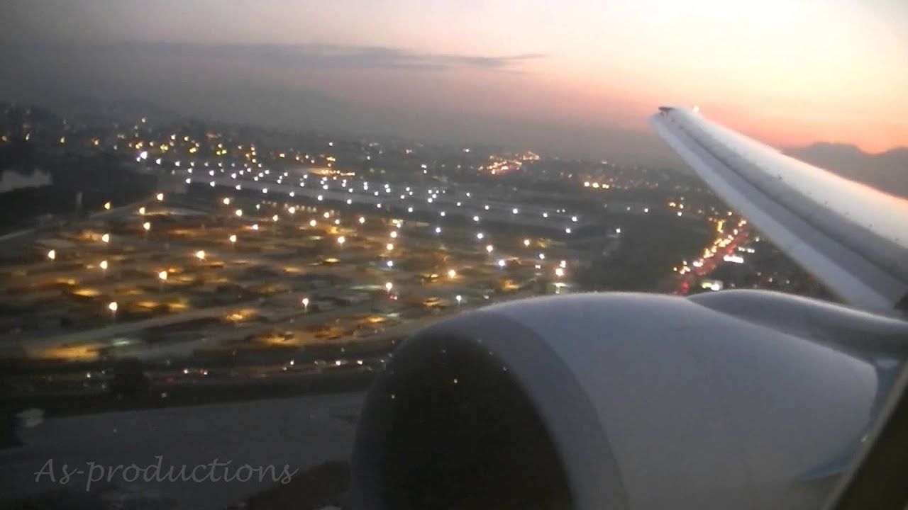 KLM 777-300 landing in Rio de Janeiro intl. airport