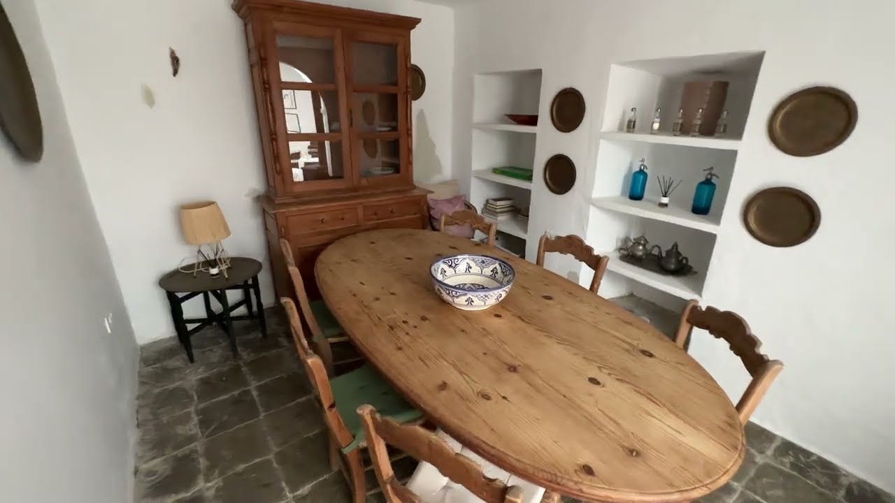 30&euro; in South of Spain 🇪🇸 | Tarifa Hotel Review