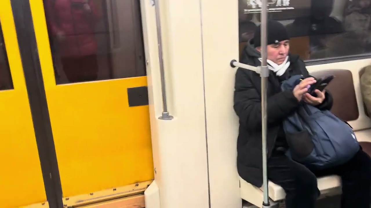 Станция Саларьево,Русичи (один из них новогодний)