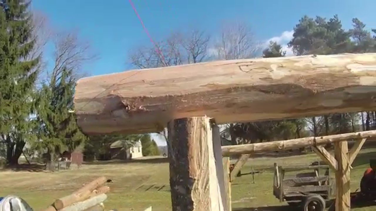 BUILDING WITH LOGS AND A CHAINSAW