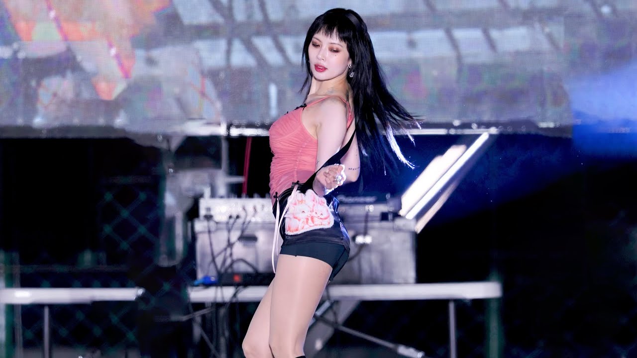 230519 현아 HyunA '어때? How's this?' 4K 60P 직캠 @인하대 축제 by DaftTaengk