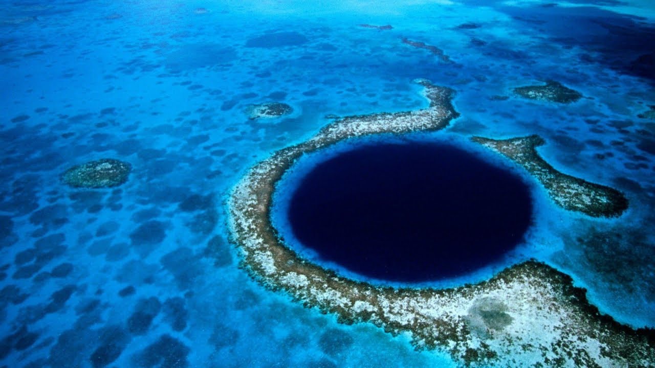 Great Blue Hole-Lighthouse Reef, Belize, What's at the bottom of Great Blue Hole.