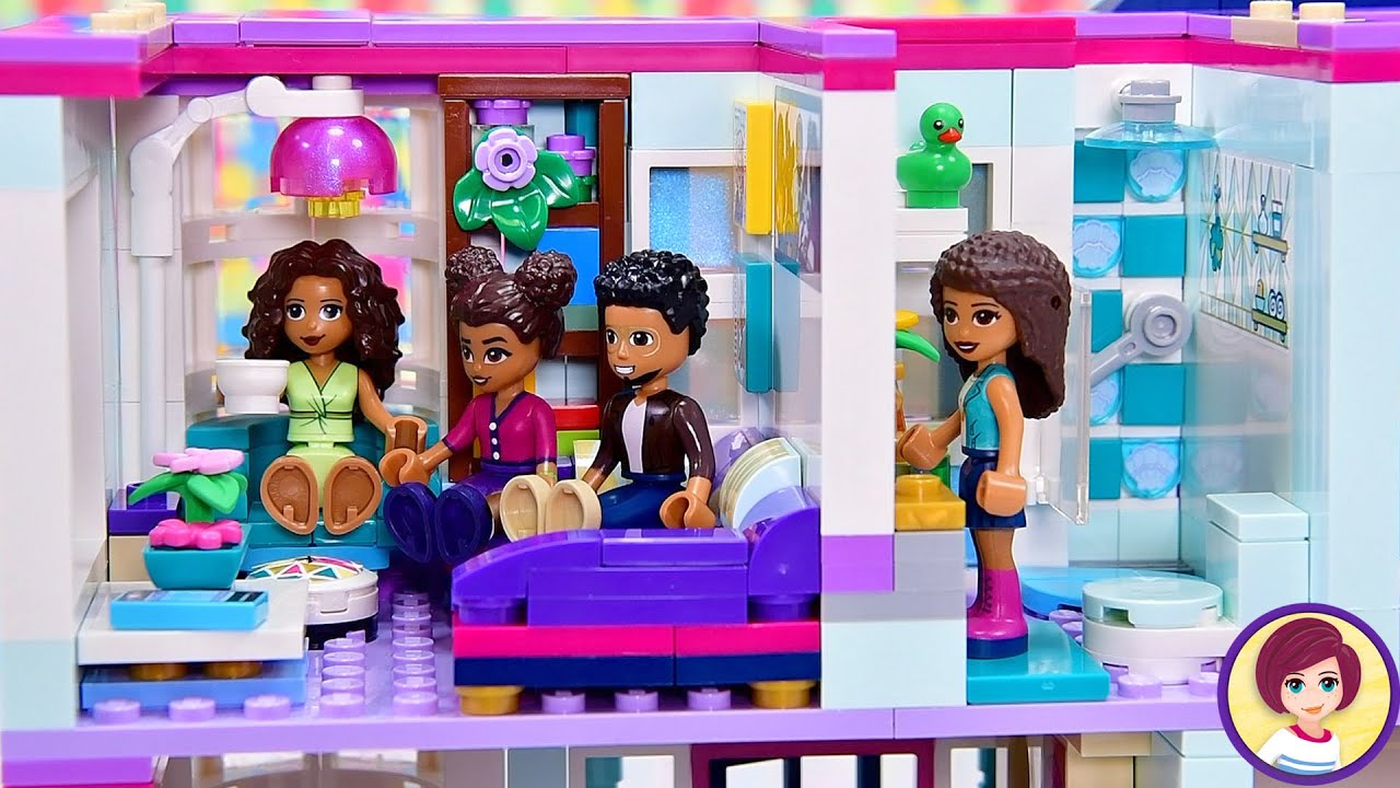 Andrea's House, let the renovations begin! Lego Custom Build DIY
