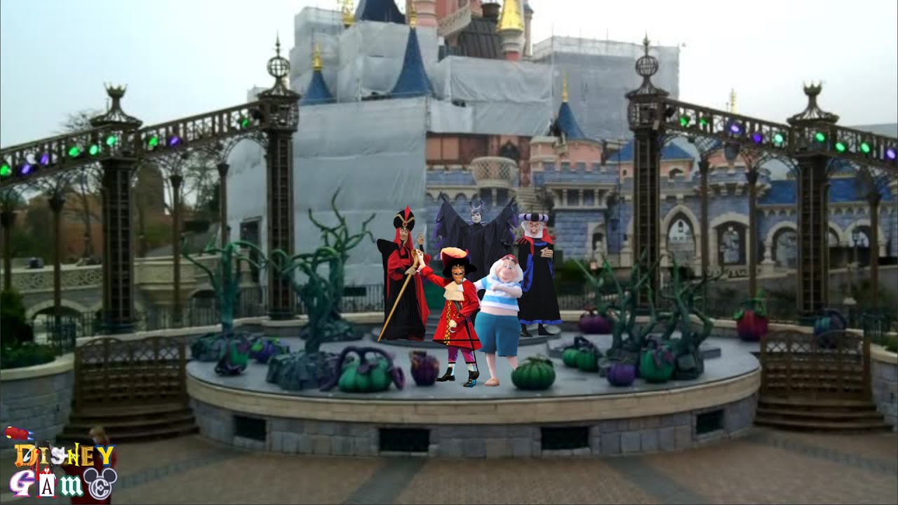 Disney Villains Castle Stage Meet and Greet - Halloween Disneyland Paris 2021