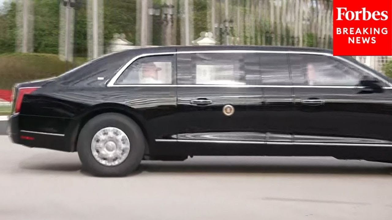 BREAKING NEWS: President Trump Arrives At The Trump International Golf Club In West Palm Beach, FL
