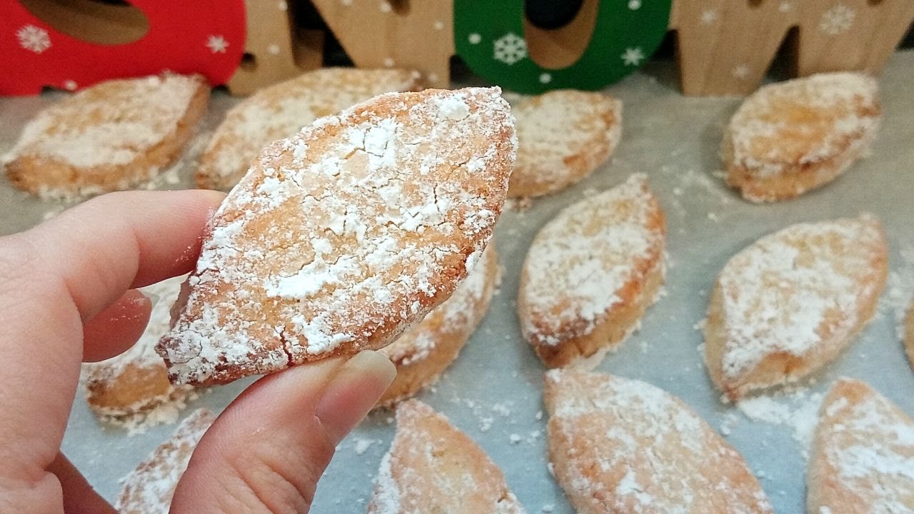 Biscuits de No&euml;l Italiens &agrave; l'orange et aux amandes ! P&acirc;tisserie sans gluten : Ricciarelli 🍊
