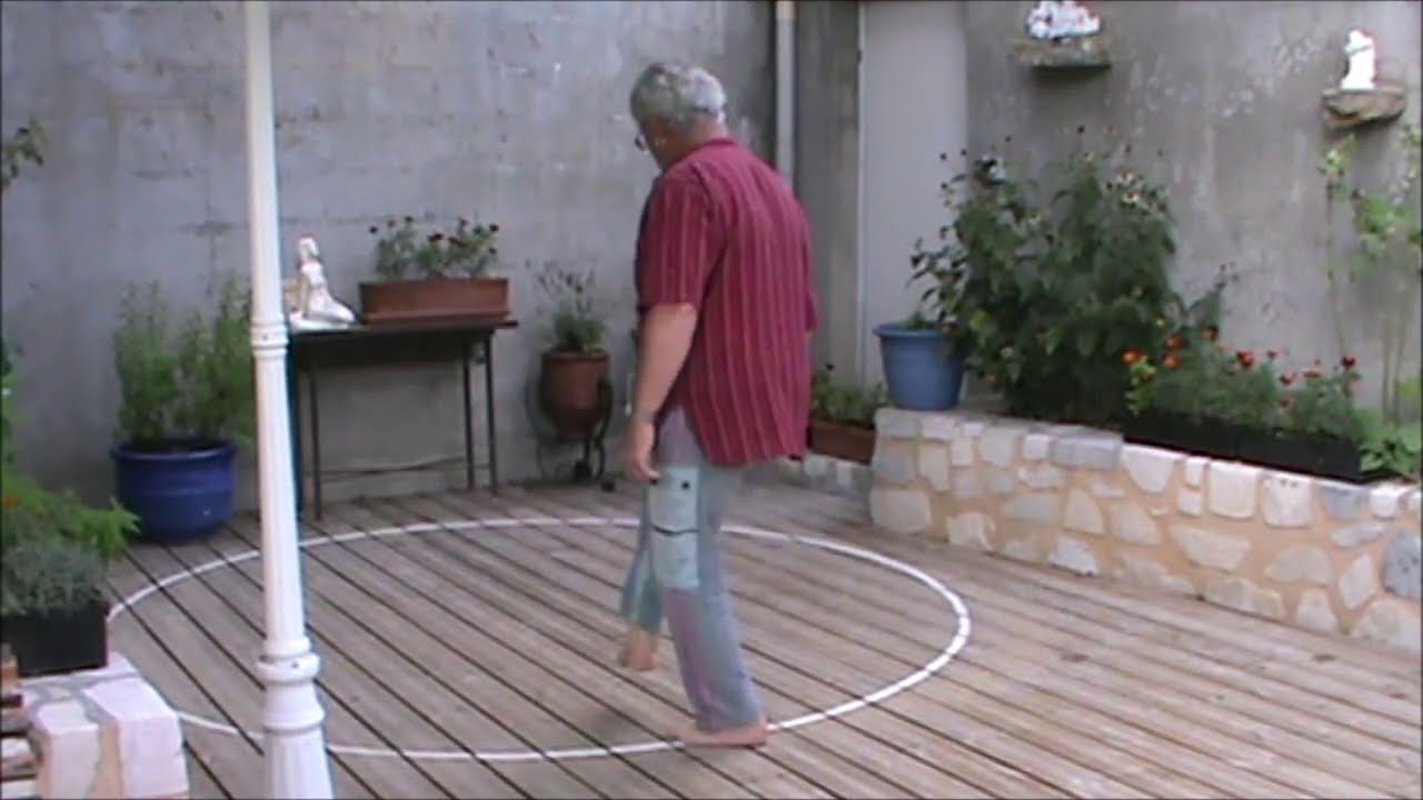 Joc Batranesc din Niculitel  Roumanie la danse