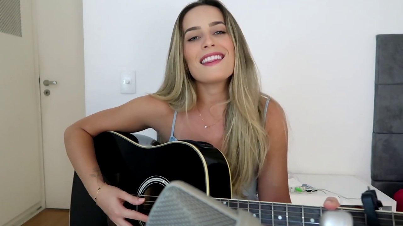 Julia Gama - Braba