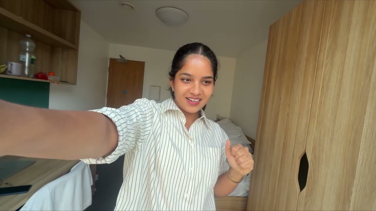 ✨University Ambience + Freebies as gift🎁 | Student Life in the UK 🇬🇧||Sevanthi Diaries ✨||