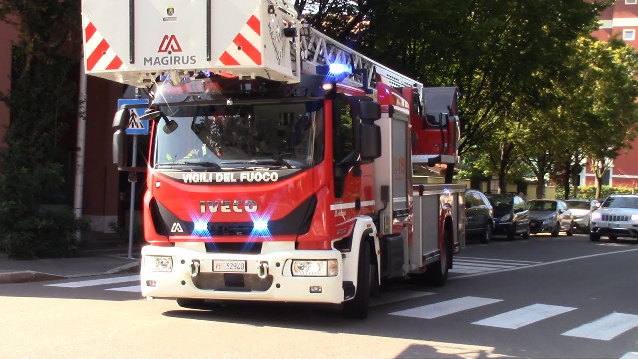 INCENDIO TETTO ARRIVO APS+AS VVF LEGNANO+APS VVF BUSTO+CS INVERUNO+CRI BUSTO IN SIRENA (Castellanza)