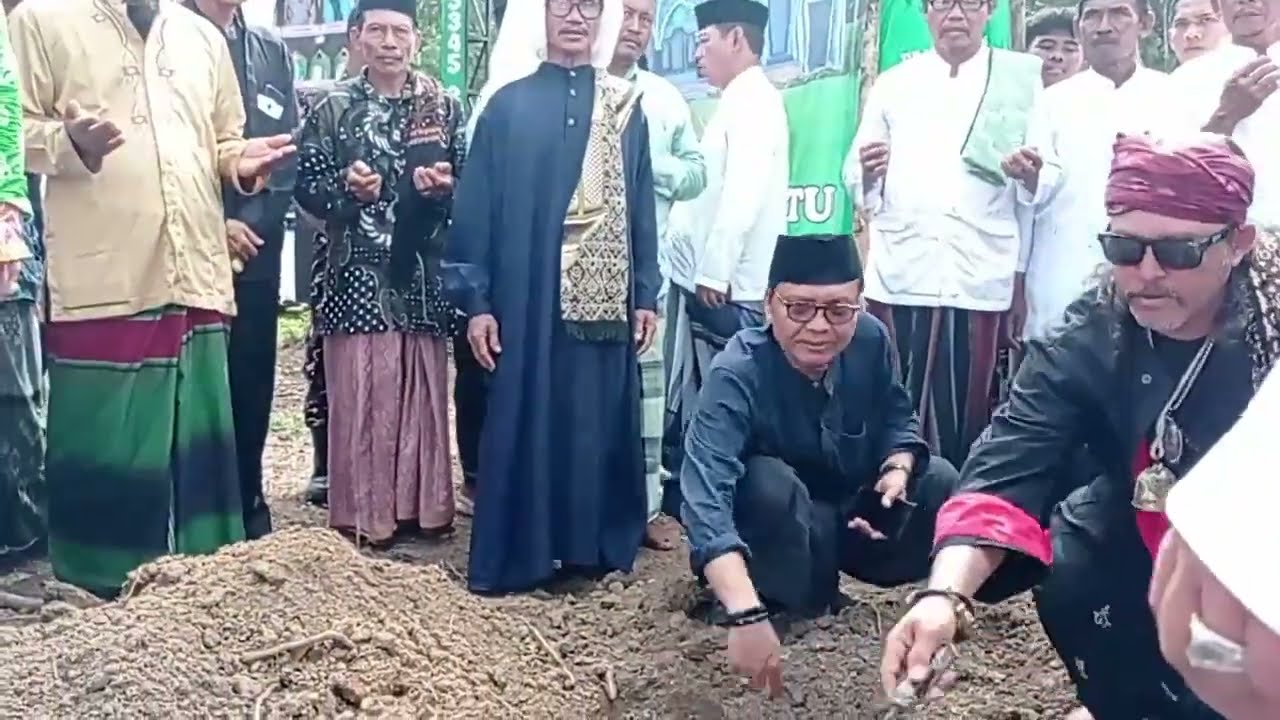 Dzikir manaqib dan pembangunan aula manaqib