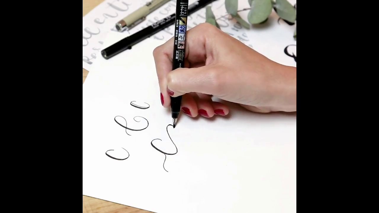 Tutorial lettering para principiantes - Letra C