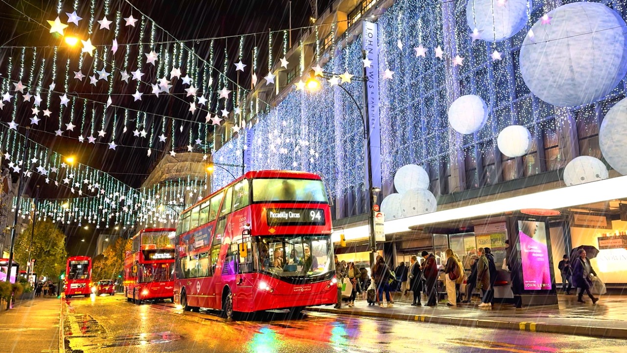 Rainy London Christmas Lights 2024 ✨ Covent Garden to Marylebone Village Walk Tour 🎄 4K HDR