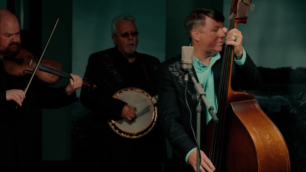 Lorraine Jordan and Carolina Road - Melinda (Live From IBMA 22)