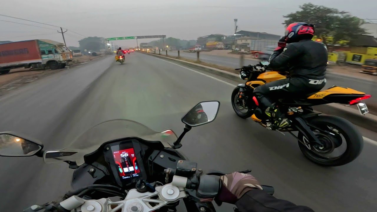 Highway Run with Superbikes