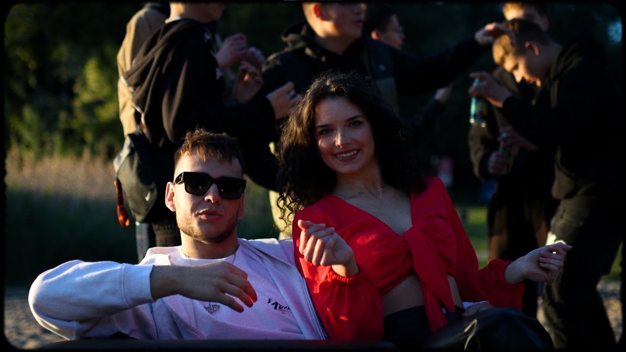 GIBA - NA KANAPIE (OFFICIAL VIDEO)