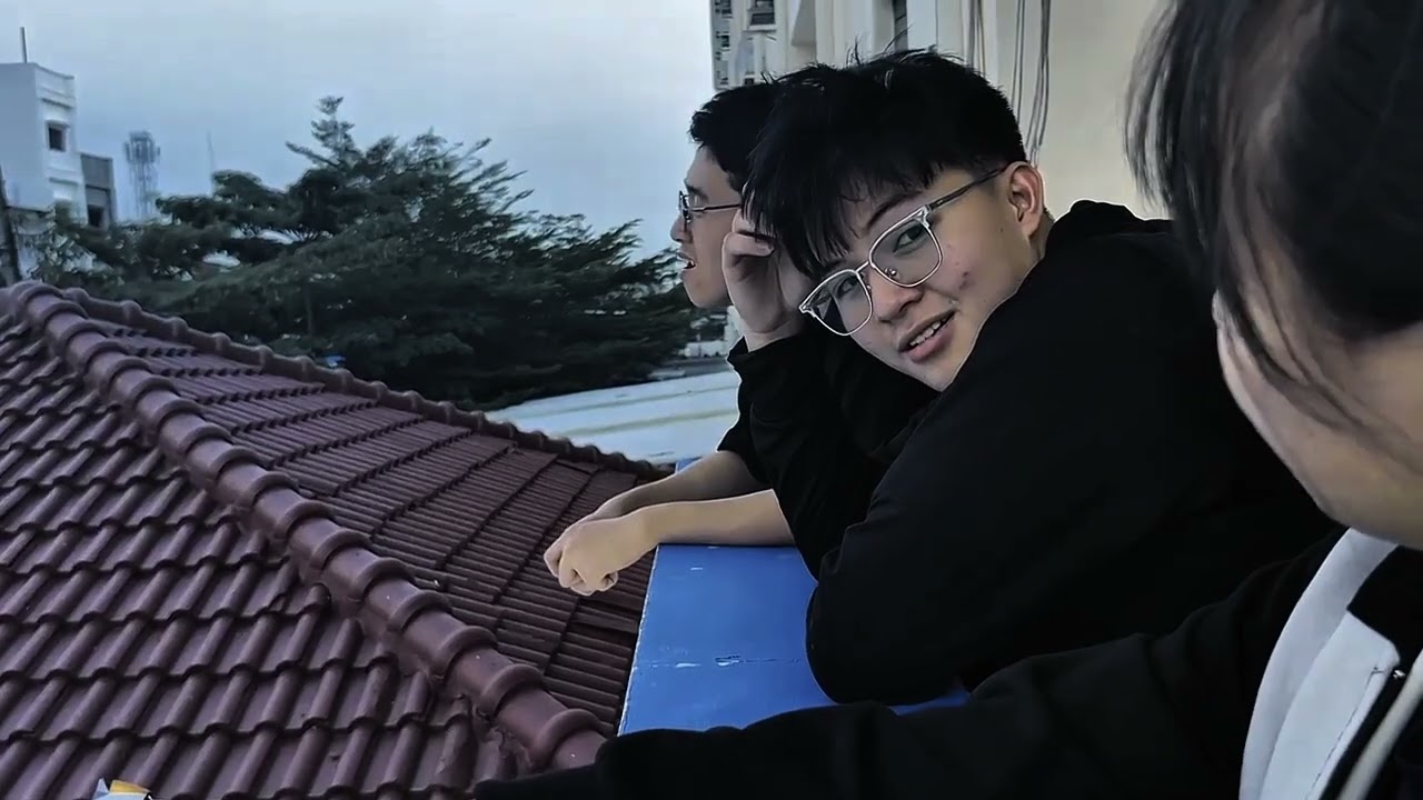 THE LAST TRACE - TUGAS SOSIOLOGI KELAS X-16 • MS.CHRISTY 