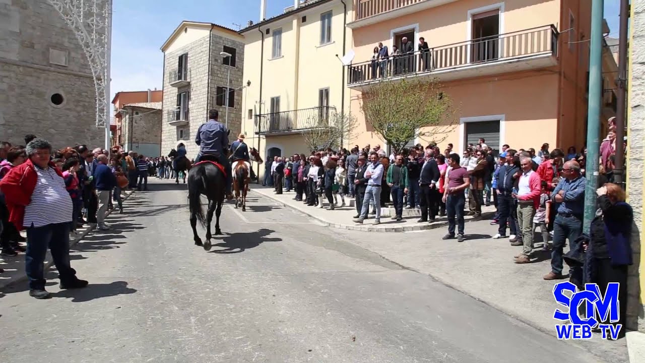 ULTIMO SABATO D'APRILE