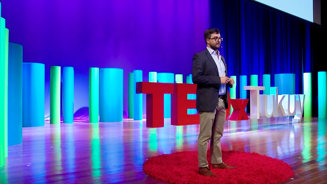 ¿Cómo crear políticas públicas costo-efectivas y de impacto? | Juan Hernández-Agramonte | TEDxTukuy
