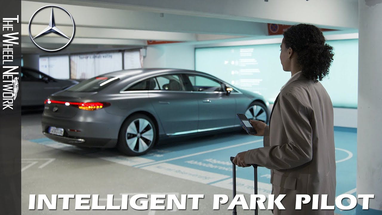 Mercedes-Benz EQS 450+ Intelligent Park Pilot Demonstration &ndash; Automated Parking @StuttgartAirport