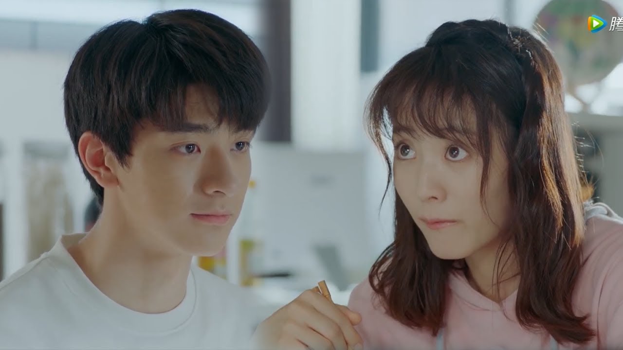 顾未易超甜告白，司徒末害羞不敢看他#致我們暖暖的小時光 Put Your Head on My Shoulder #林一 #邢菲