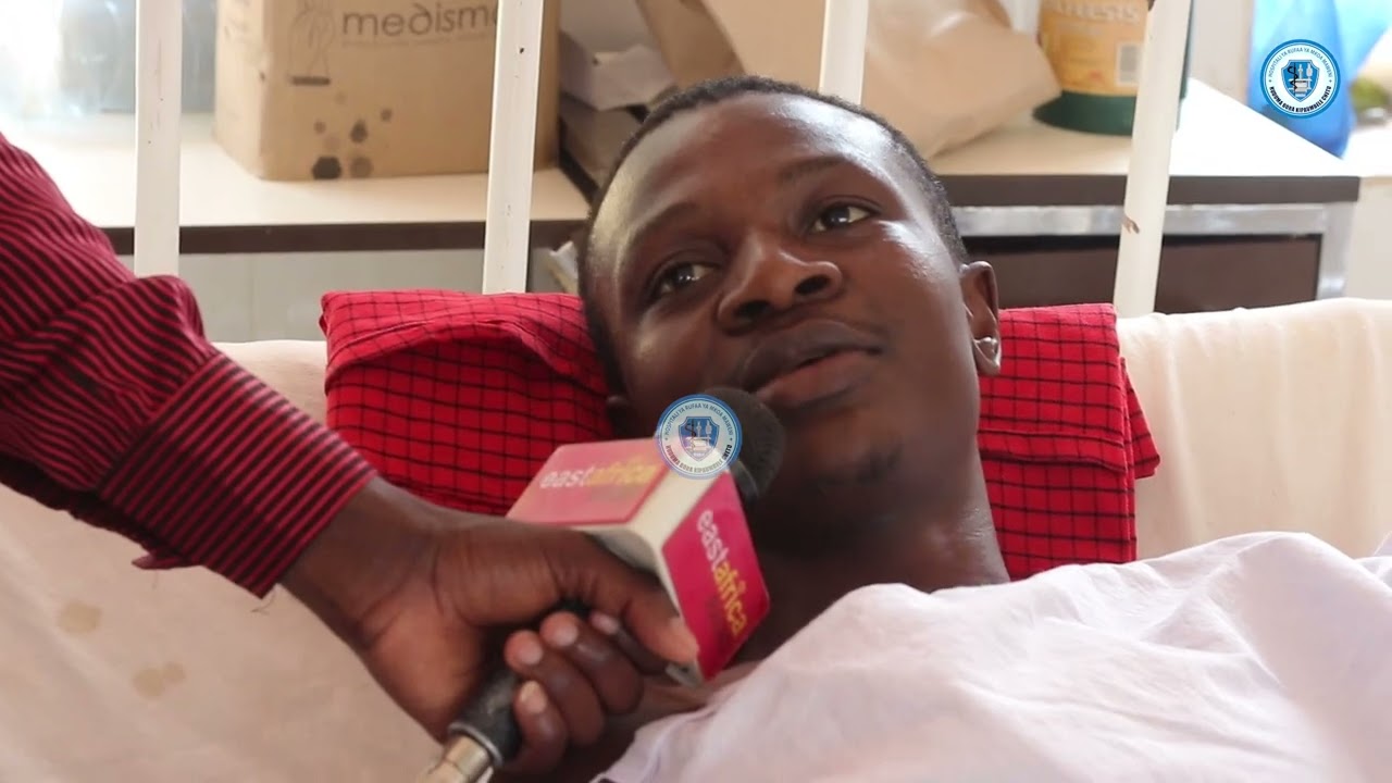 ALIYEOMBA MSAADA WA MATIBABU ASAIDIWA MAWENI RRH KIGOMA