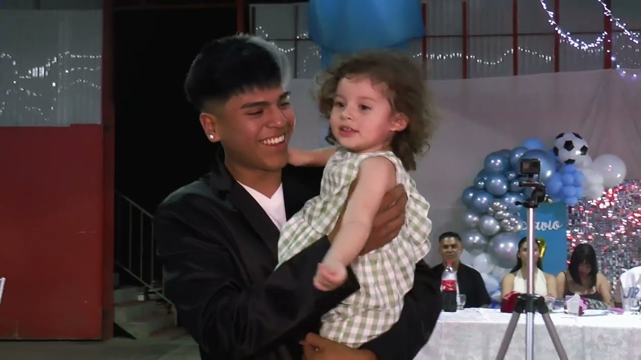 Los 18 años de Octavio Medina